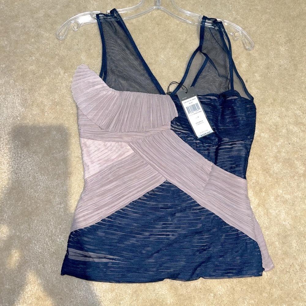 NWT BCBg top size 4